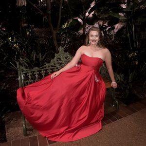 Red prom dress